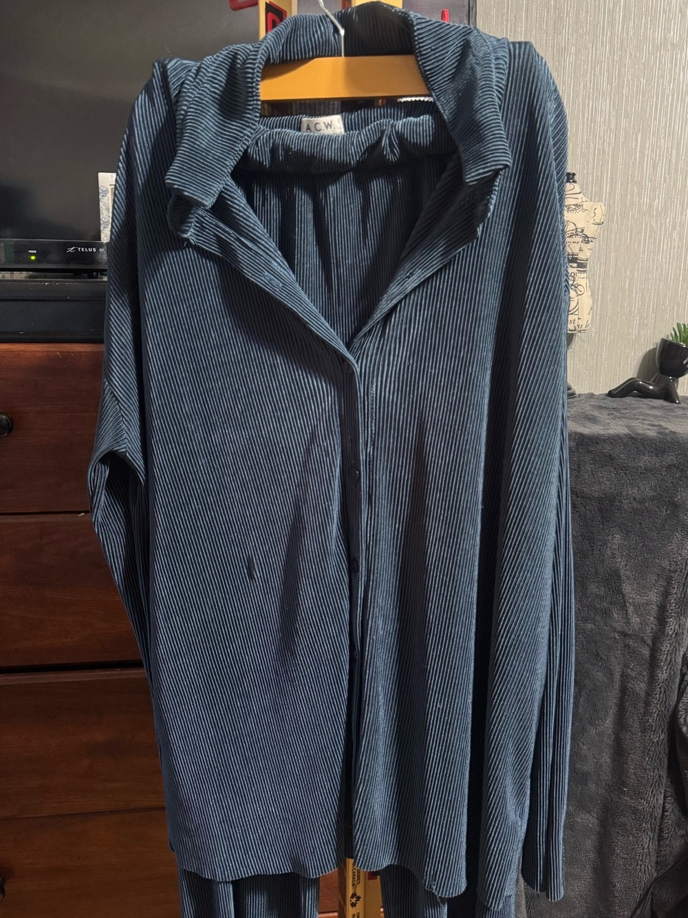 A.C.W. Ardene Blue Pleated 2-Piece Top & Wide-Leg Pant Set Small